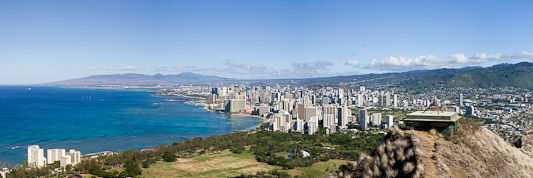 Blick vom Diamond Head auf Waikiki